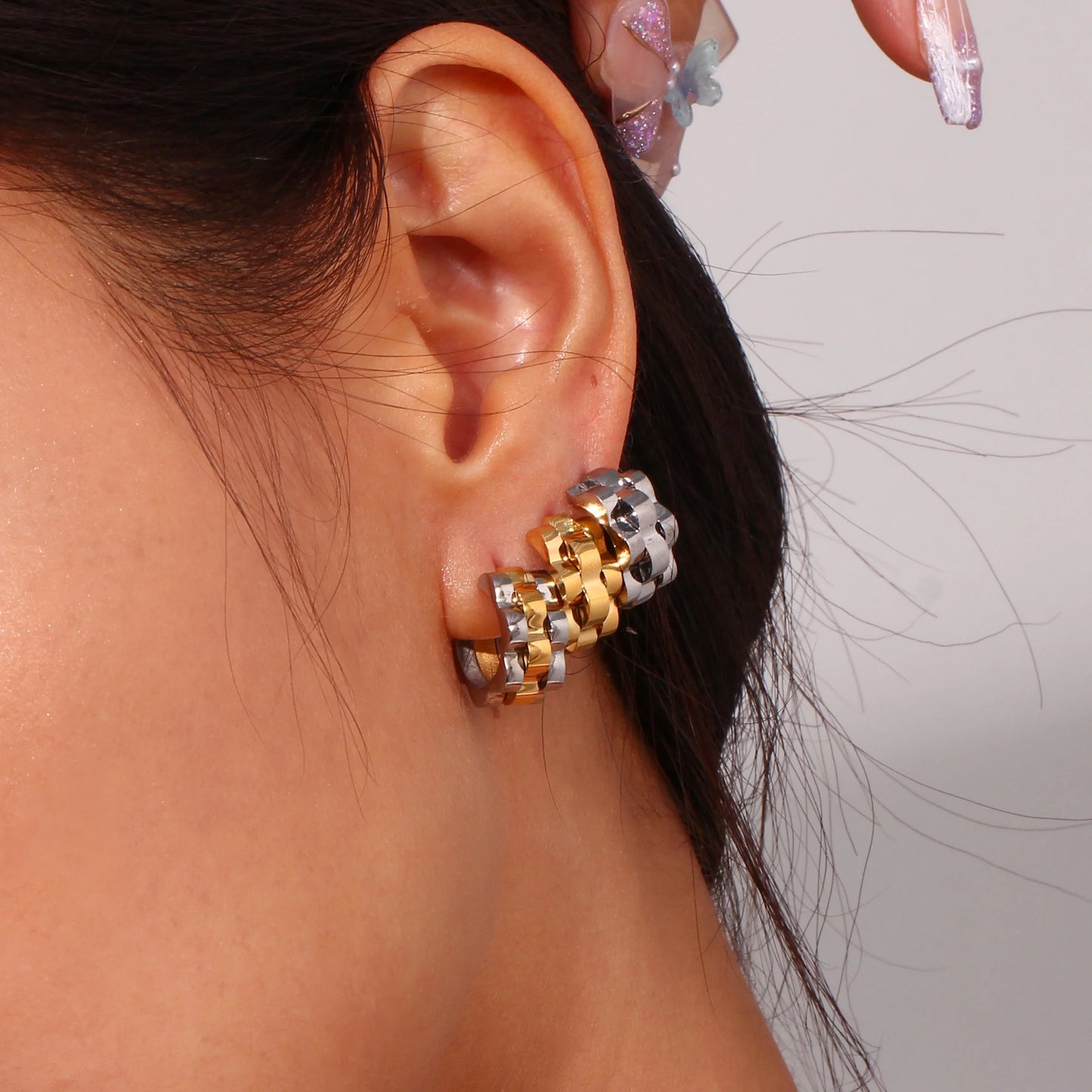 Prianka Earrings